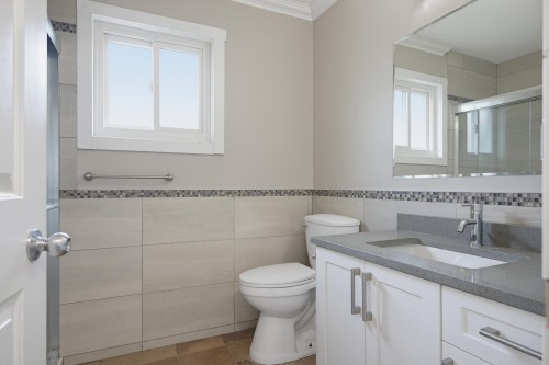 8432 Piper Crescent, Chilliwack, BC 