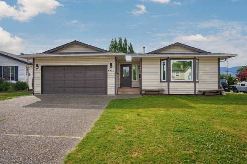 8432 Piper Crescent, Chilliwack, BC 