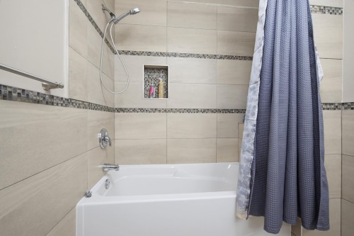 8432 Piper Crescent, Chilliwack, BC 