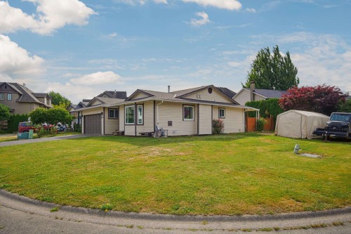 8432 Piper Crescent, Chilliwack, BC 