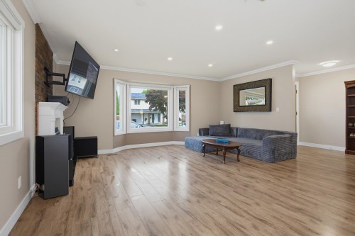 8432 Piper Crescent, Chilliwack, BC 