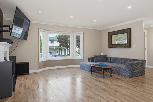 8432 Piper Crescent, Chilliwack, BC 