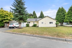 9570 Victor Street Chilliwack, BC V2P 5B4