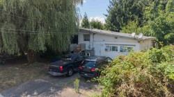 9521 Robson Street Chilliwack, BC V2P 4E4