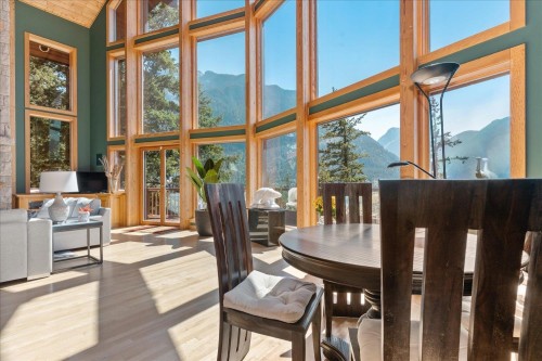 21377 Thacker Mtn Road, Hope, BC - Indoor Photo Showing Other Room