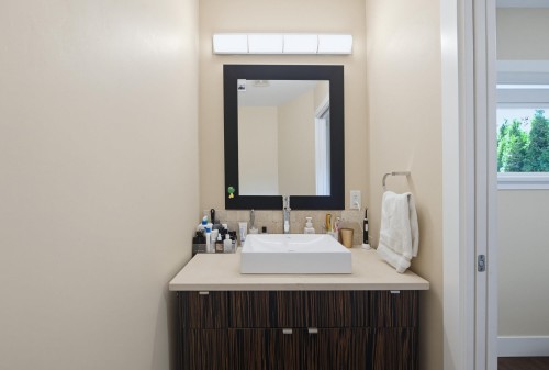 45780 Berkeley Avenue, Chilliwack, BC - Indoor Photo Showing Bathroom