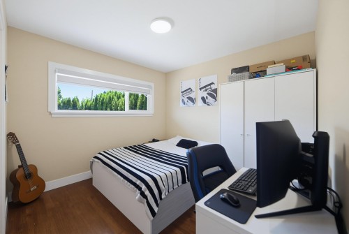 45780 Berkeley Avenue, Chilliwack, BC - Indoor Photo Showing Bedroom