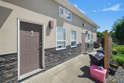 45780 Berkeley Avenue, Chilliwack, BC - Outdoor With Exterior