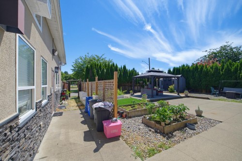 45780 Berkeley Avenue, Chilliwack, BC - Outdoor
