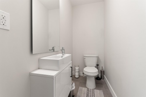 191-46150 Thomas Road, Chilliwack, BC - Indoor Photo Showing Bathroom