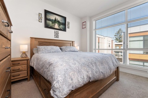 191-46150 Thomas Road, Chilliwack, BC - Indoor Photo Showing Bedroom
