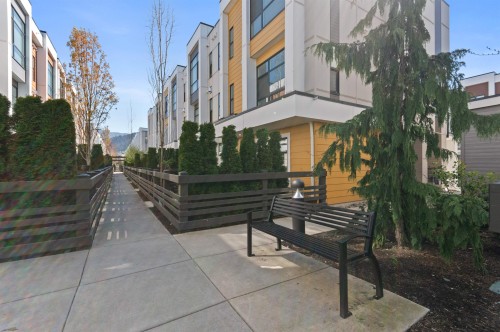 191-46150 Thomas Road, Chilliwack, BC - Outdoor
