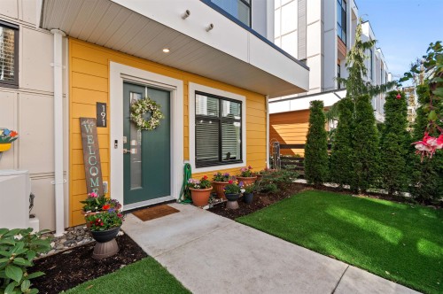 191-46150 Thomas Road, Chilliwack, BC - Outdoor