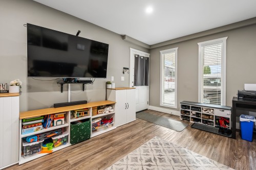 46479 Brooks Avenue, Chilliwack, BC - Indoor
