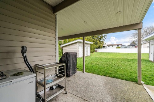 46479 Brooks Avenue, Chilliwack, BC - Outdoor With Exterior