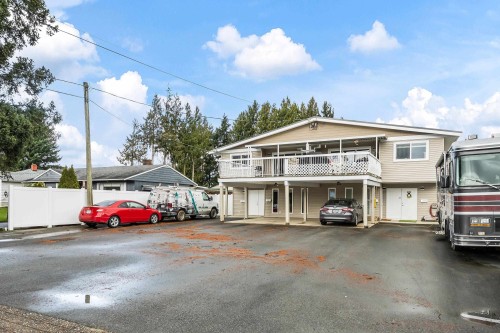 46479 Brooks Avenue, Chilliwack, BC - Outdoor