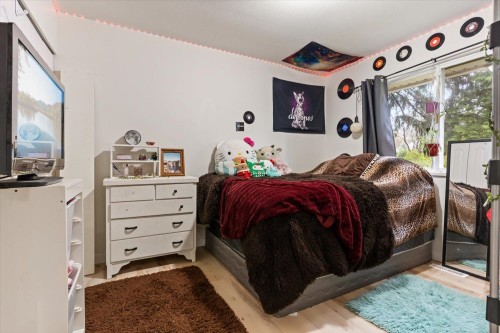 5635 Viewpoint Place, Chilliwack, BC - Indoor Photo Showing Bedroom