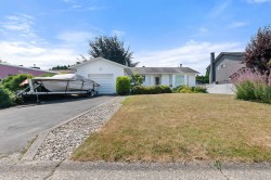 45268 Lenora Crescent  Chilliwack, BC V2P 7C4