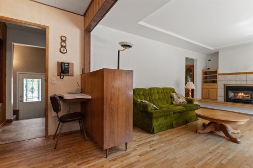 19899 Silverhope Road, Hope, BC - Indoor With Fireplace