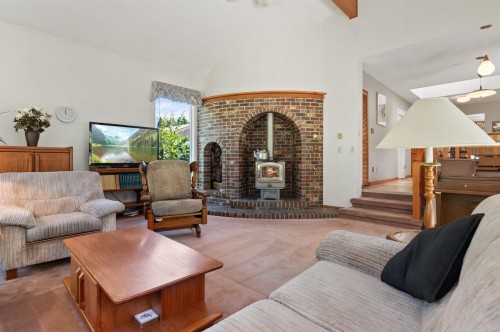 19899 Silverhope Road, Hope, BC - Indoor Photo Showing Living Room With Fireplace