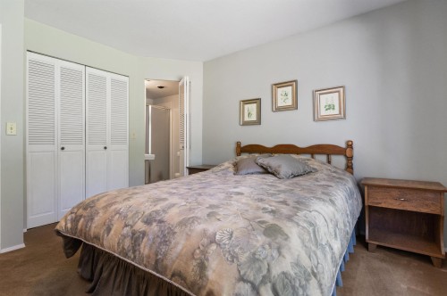 19899 Silverhope Road, Hope, BC - Indoor Photo Showing Bedroom
