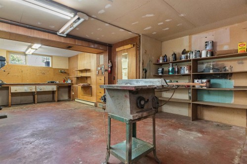 19899 Silverhope Road, Hope, BC - Indoor