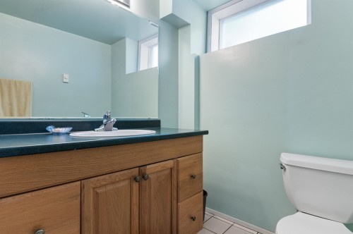 19899 Silverhope Road, Hope, BC - Indoor Photo Showing Bathroom