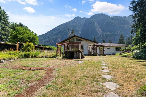 19899 Silverhope Road, Hope, BC - Outdoor