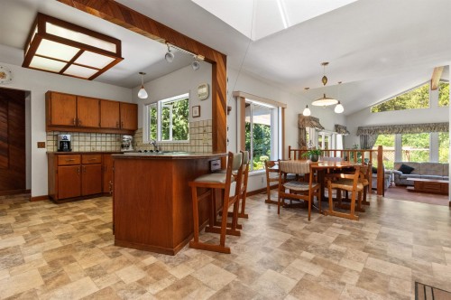 19899 Silverhope Road, Hope, BC - Indoor
