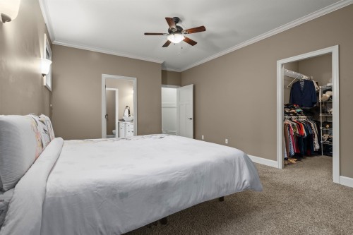 8512 Bradshaw Place, Chilliwack, BC - Indoor Photo Showing Bedroom