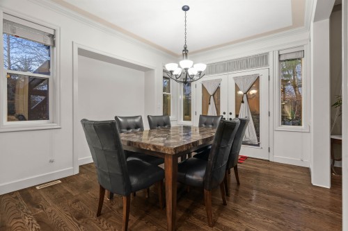 8512 Bradshaw Place, Chilliwack, BC - Indoor Photo Showing Dining Room