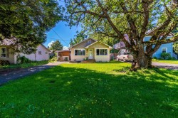 9475 Stanley Street Chilliwack, BC V2P 3Y2