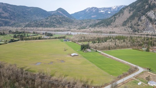 59280 St Elmo Road, Hope, BC 
