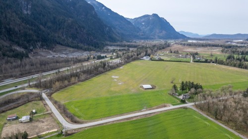 59280 St Elmo Road, Hope, BC 