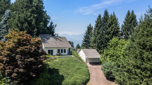 10021 Falcon Crescent  Chilliwack, BC V2P 7R3
