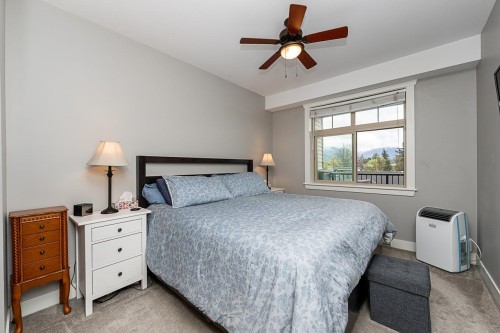 204-46021 Second Avenue, Chilliwack, BC - Indoor Photo Showing Bedroom