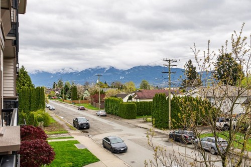 204-46021 Second Avenue, Chilliwack, BC - Outdoor With View