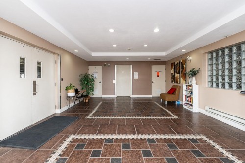 204-46021 Second Avenue, Chilliwack, BC - Indoor Photo Showing Other Room
