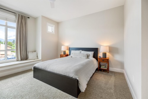 10392 Wedgewood Drive, Chilliwack, BC - Indoor Photo Showing Bedroom