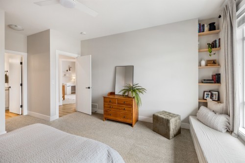 10392 Wedgewood Drive, Chilliwack, BC - Indoor Photo Showing Bedroom
