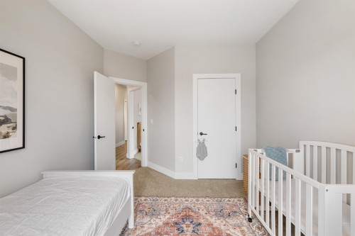 10392 Wedgewood Drive, Chilliwack, BC - Indoor Photo Showing Bedroom