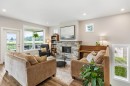 10392 Wedgewood Drive, Chilliwack, BC  - Indoor Photo Showing Living Room With Fireplace 