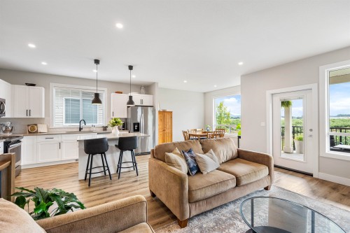 10392 Wedgewood Drive, Chilliwack, BC - Indoor