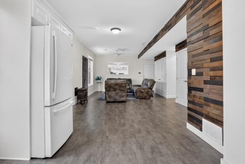 7-5665 Promontory Road, Chilliwack, BC - Indoor