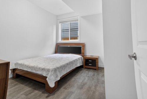 7-5665 Promontory Road, Chilliwack, BC - Indoor Photo Showing Bedroom