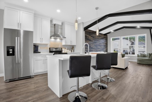7-5665 Promontory Road, Chilliwack, BC - Indoor Photo Showing Kitchen With Upgraded Kitchen