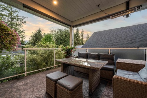 50250 Sienna Avenue, Chilliwack, BC - Outdoor With Deck Patio Veranda With Exterior