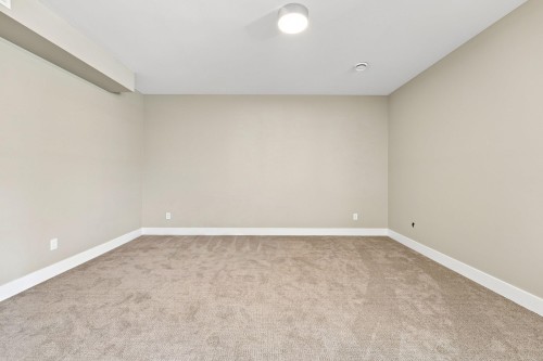 50250 Sienna Avenue, Chilliwack, BC - Indoor Photo Showing Other Room
