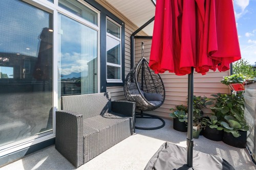 107-8413 Midtown Way, Chilliwack, BC - Outdoor With Exterior