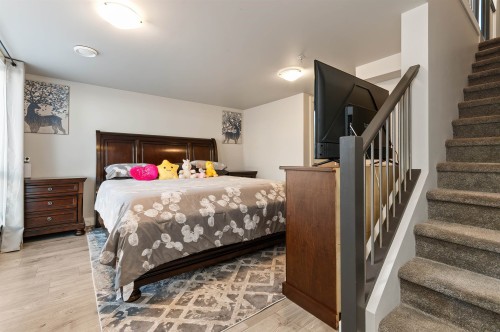 107-8413 Midtown Way, Chilliwack, BC - Indoor Photo Showing Bedroom